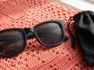 occhiali stenopeici Vision Light forati pinhole recensione