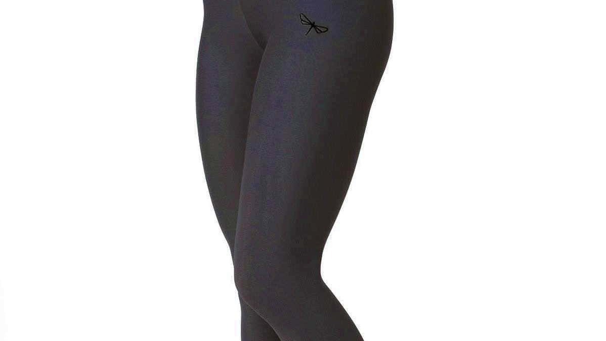 Pantaloni sportivi donna in lycra neri con vita alta e logo, ideali per palestra e attività fitness. Comfort e stile garantiti per l'allenamento quotidiano.