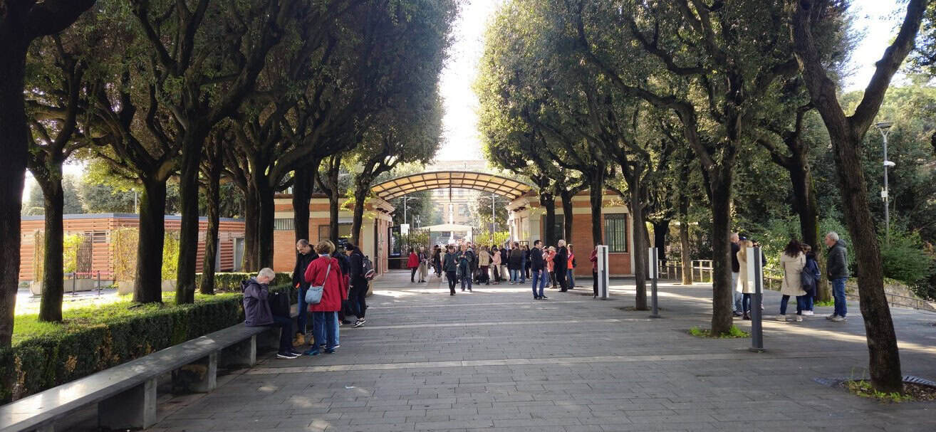 Pompei tour e curiosità di una grande civiltà romana. Ingresso agli scavi. anno 2024