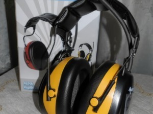 Auna Jackhammer: cuffie AM/FM AUX con radio integrata