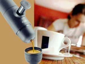 Minipresso Wacaco: la macchina per il caffè espresso portatile