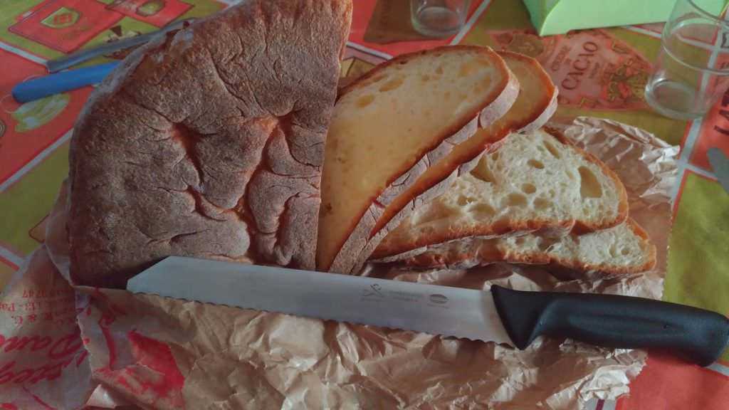 Premax: un coltello da pane e uno per il sushi