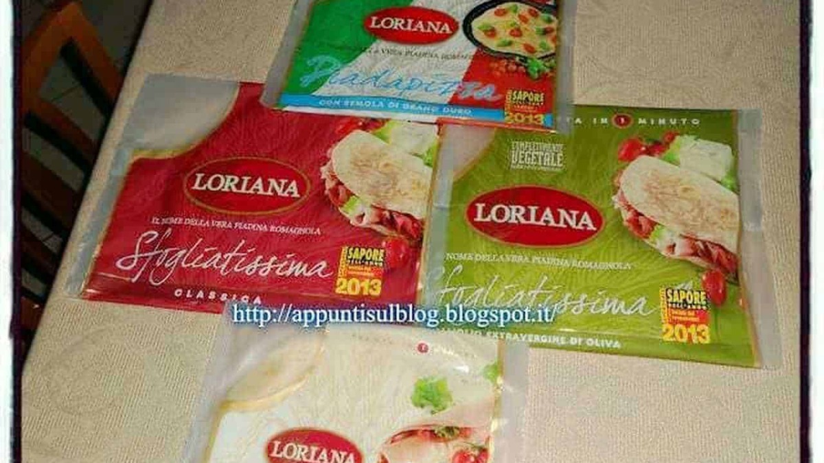 Pacchetti di insalate LORIAN注 con diverse varianti e gusti, ideali per preparare insalate fresche e gustose, disponibili in vari packaging e confezioni.