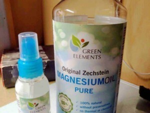 Magnese oil naturale Green Elements, 100% puro, confezioni da spray e bottiglia grande, ideale per integratori di magnesio naturale senza conservanti o trattamenti termici.