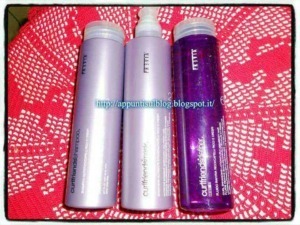 Shampoo anticaduta per capelli fragili e indeboliti, trattamento rinforzante con formula innovativa, efficace contro la perdita di capelli e per una cute sana.