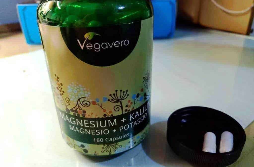 Magnesio e potassio in capsule, integratore naturale per il benessere muscolare.