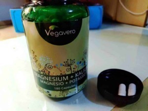 Magnesio e potassio in capsule, integratore naturale per il benessere muscolare.