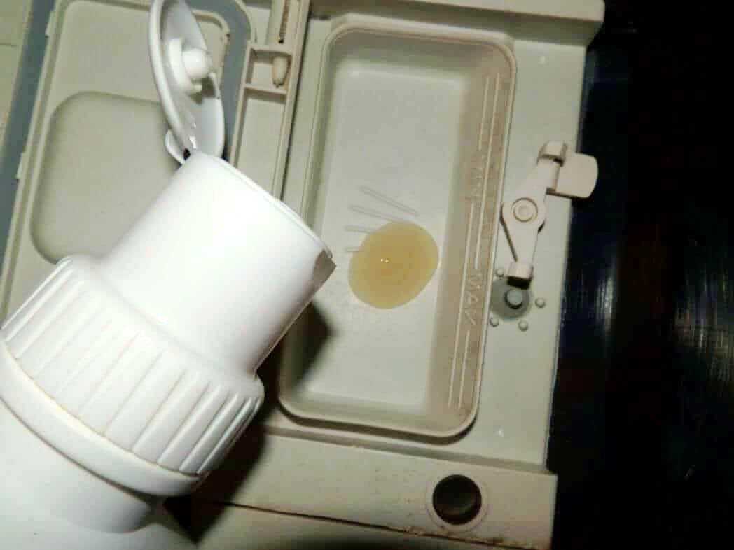 Use: prodotti ipoallergenici per rispettare la salute 2 Polverizzatore per alimenti, piscina di olio e detergenti, apparecchiatura da cucina, utensili per la preparazione di cibo, attrezzature da cucina industriale, ambiente casalingo o commerciale.