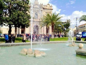 Fontana in piazza Bartolo Longo nel 2019
