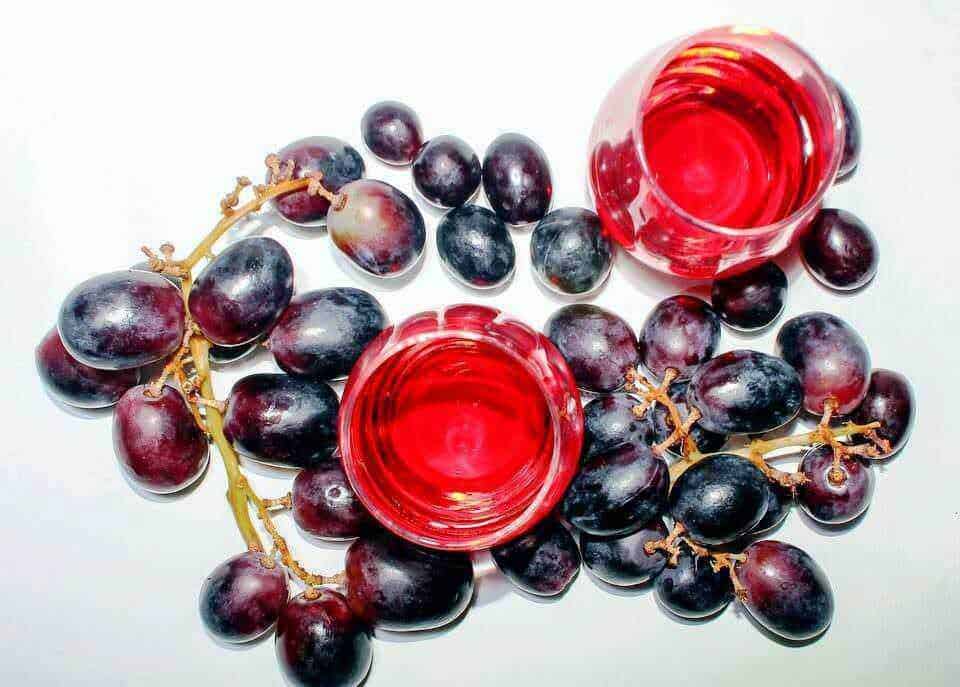 Vini medicati e aceti aromatici 2 Vini medicati e aceti aromatici. Enoliti