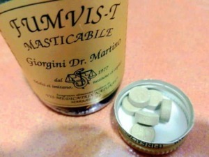 Fumista Masticabile - Gioini Dr. Martino, integratore masticabile per una masticazione piacevole e sana, disponibile in confezione con compresse a forma di macchina.