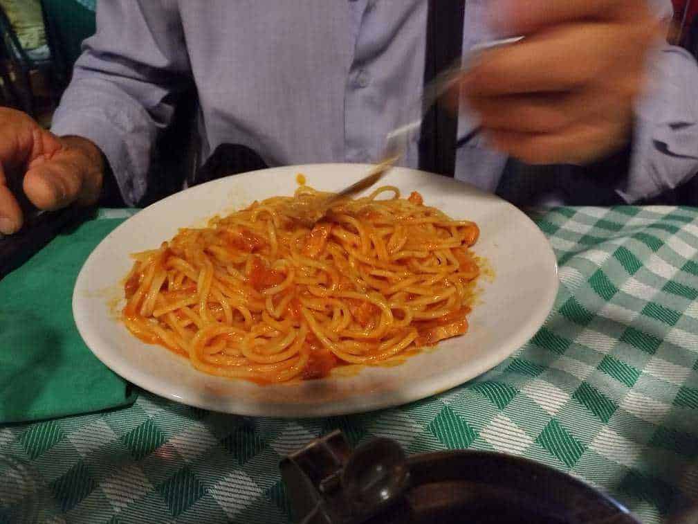 12 cibi da evitare per denti sani e sorriso perfetto