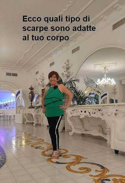 Outfit elegante con scarpe con tacchi da 3,5 cm