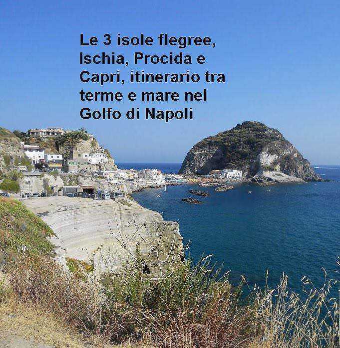3 isole Flegree: Ischia, Procida e Capri tra mare, terme e borghi 3 3 isole Flegree: Ischia, Procida e Capri tra mare, terme e borghi. Spiaggia delle Isole Flegree, con vista sul Golfo di Napoli e le isole di Procida, Capri e Ischia, durante una gita tra terme e mare nel dettaglio del paesaggio marino.