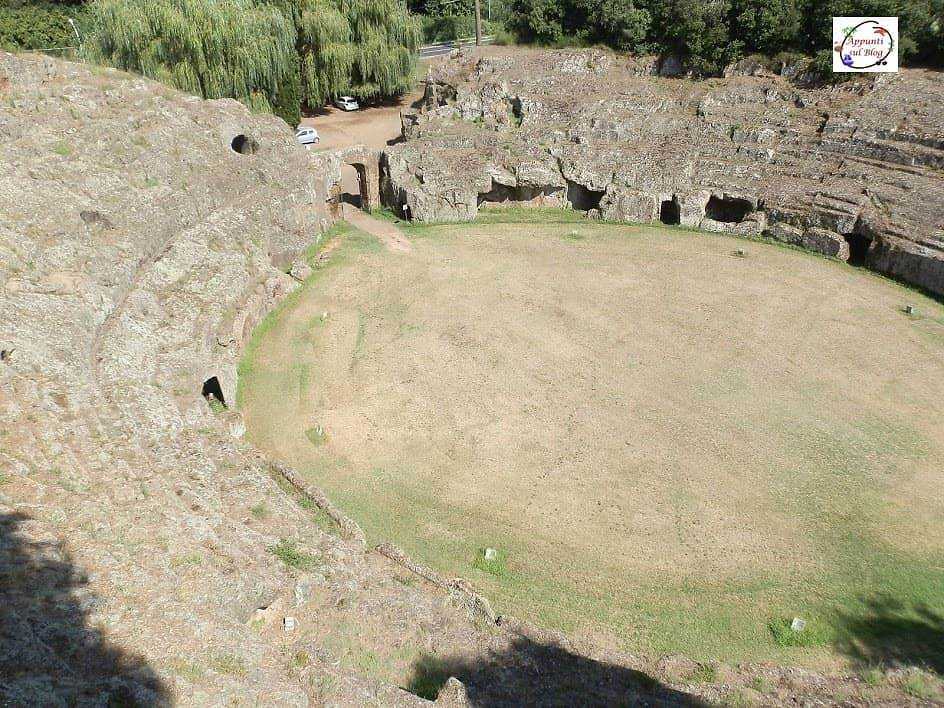 Anfiteatro romano scavato nel tufo a Sutri