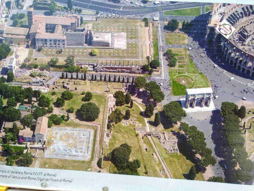 Colosseo di Roma, antico Anfiteatro Flavio nel centro di Roma