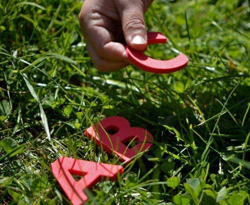 File name: appunti sul blog ricerca pile persona con magnete rossa sul verde