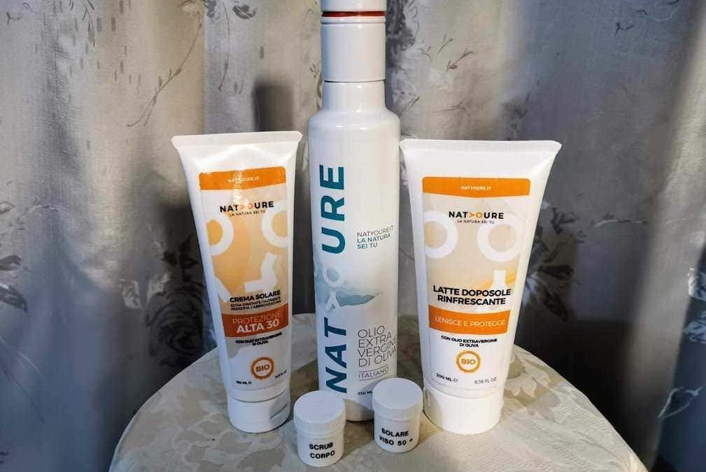 Natura e protezione solare bio, crema solare ad alta protezione SPF 30 e latte doposole rinfrescante con estratto di oliva. Ideali per la cura della pelle durante l'esposizione al sole.