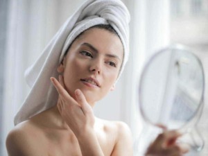 Profumi e cosmetici in offerta speciale per l'estate