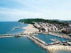 Hotel a Gabicce nello scenario della Baia degli angeli
