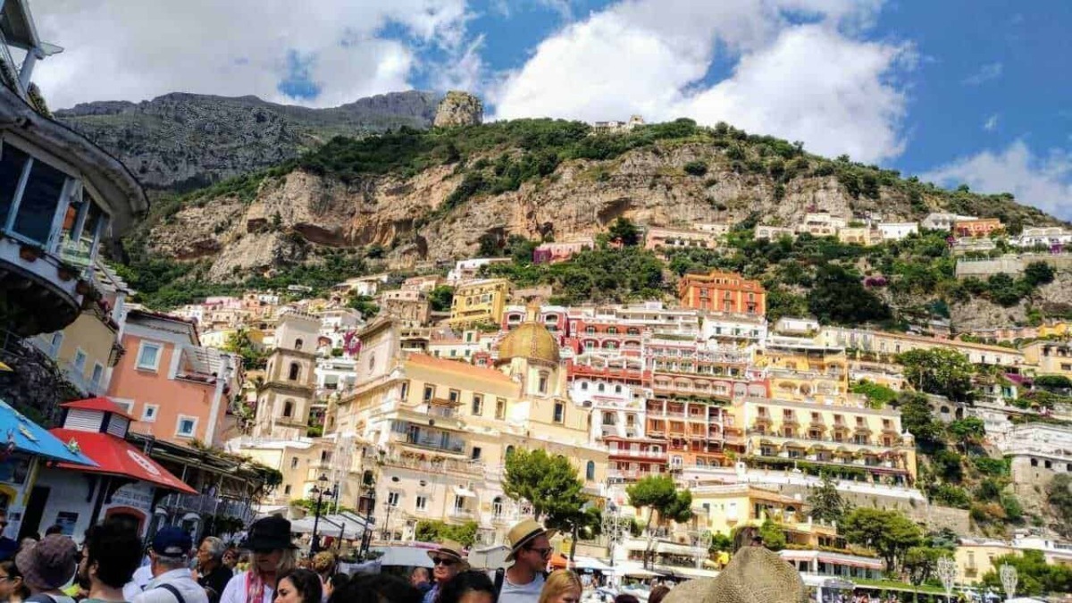 Positano: cosa visitare in un giorno tra mare e montagna
