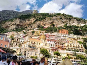Positano: cosa visitare in un giorno tra mare e montagna