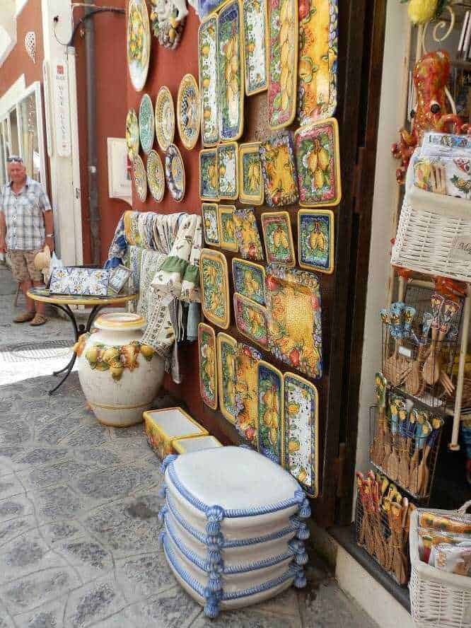 Positano, negozi di ceramica