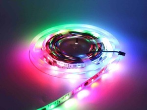 FILIAMINI LED RGB con luce colorata, perfetti per decorazioni e illuminazione creativa, alimentati a USB con effetto luce multicolore. Ideali per ambienti festivi e progetti di design luminoso.