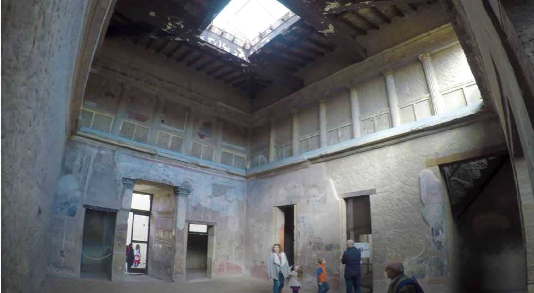Ercolano antica pianta della città con insule storiche e edifici archeologici, rappresentazione dettagliata del piano urbano dell'antica città romana.