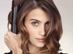 Casco professionale per capelli e acconciature, modello con tecnologia a vila, ideale per styling delicato e risultati lisci, voluminosi o ricci. Perfetto per hairstylist e trattamento capelli.