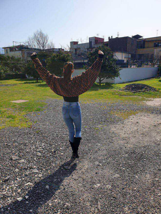 Maglione lavorato a maglia a pipistrello