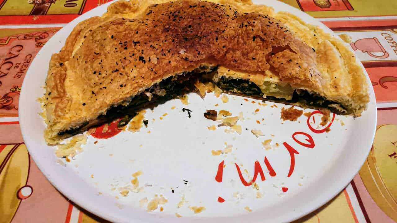 Mater Umbria vendita prodotti tipici italiani 3 FileName: torta-salata-ricca-aperitivo-italiano.jpg.