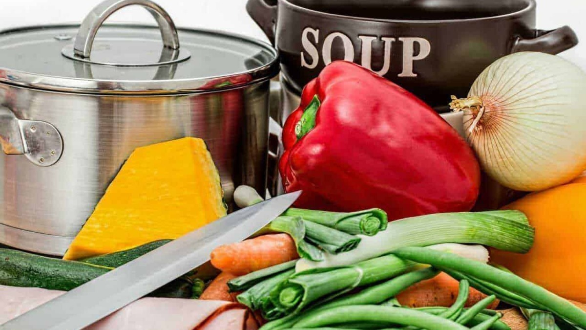 File name: ingredienti sup pentola brodo verdure