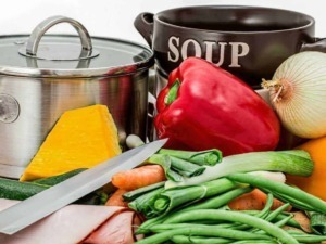 File name: ingredienti sup pentola brodo verdure