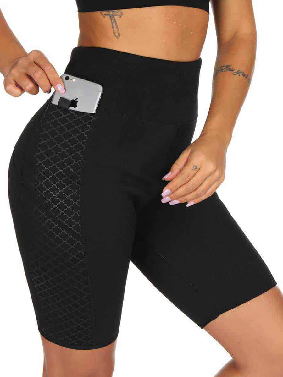 Pantaloni modellanti in neoprene, versatili anche per lo yoga