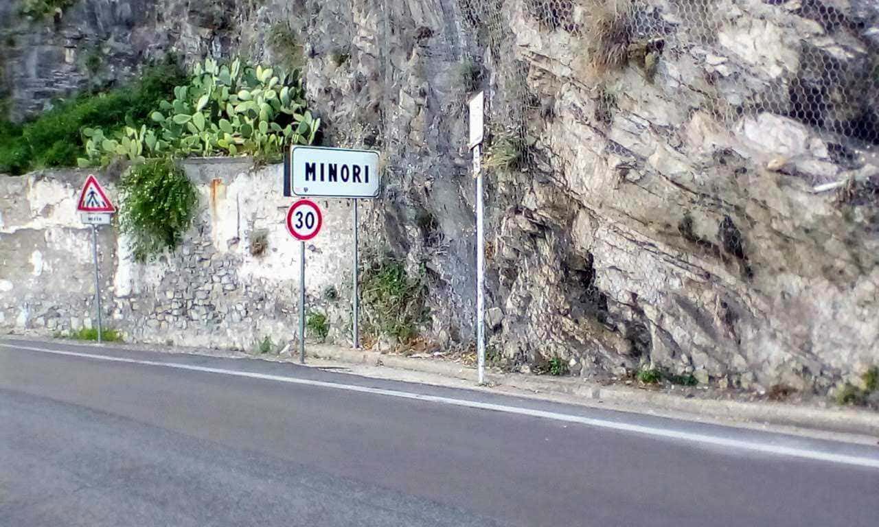Segnali stradali 8 tipi di simboli e forme