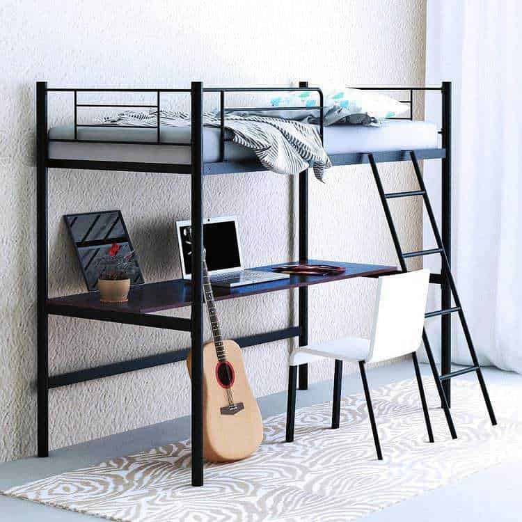Letto a soppalco con scrivania e sedia, ambiente moderno e funzionale, ideale per ottimizzare lo spazio in una camera da letto, decorato minimal e pratico con accessori utili.