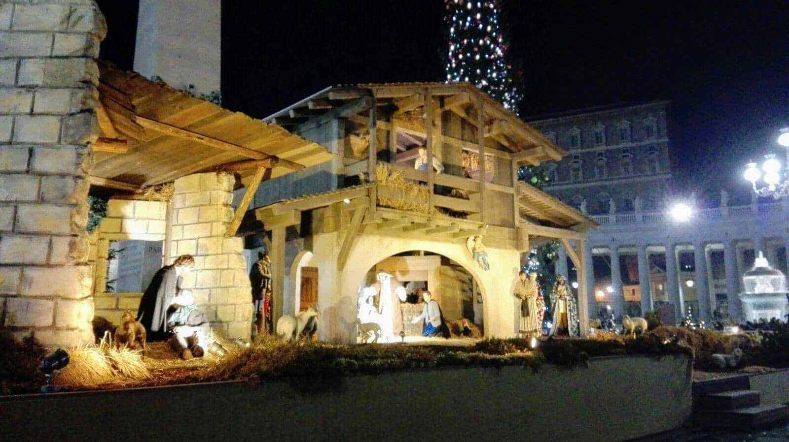 Illuminazioni natalizie a Polignano a Mare