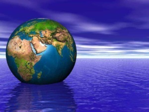 Terra Terra immersa nell'oceano con paesaggio digitale e sfondo drammatico. Immagine rappresentativa di geografia, ambiente e pianeta globale per blog, articoli e contenuti online.