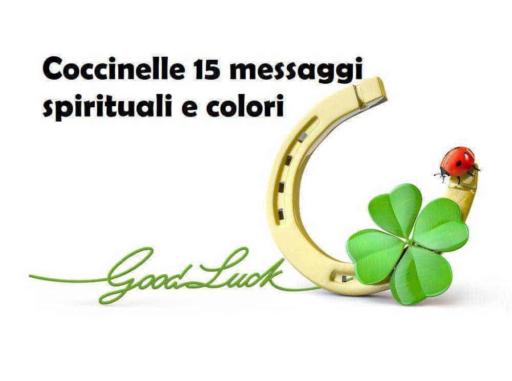 Coccinelle 15 messaggi spirituali e colori con quadrifoglio, ferro di cavallo e coccinella per buona fortuna e positività. Immagine di simboli di fortuna e spiritualità.