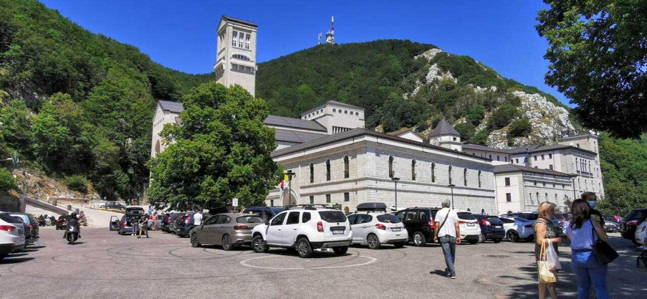 Montevergine santuario femminielli Avellino