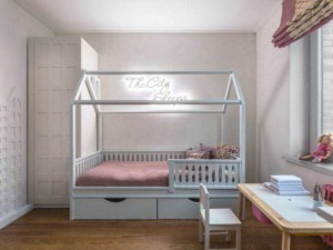 Letto a baldacchino per bambini con cassetti, decorato con cuscini e morbide lenzuola rosa, ambiente luminoso con scritta neon "The City Shine" sopra, arredo scandinavo.