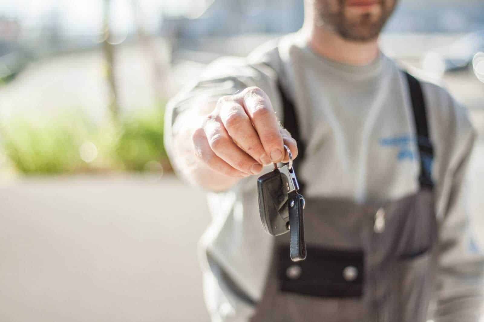 5 trucchi per risparmiare quando si noleggia una macchina