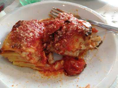 Immagine di una lasagna.