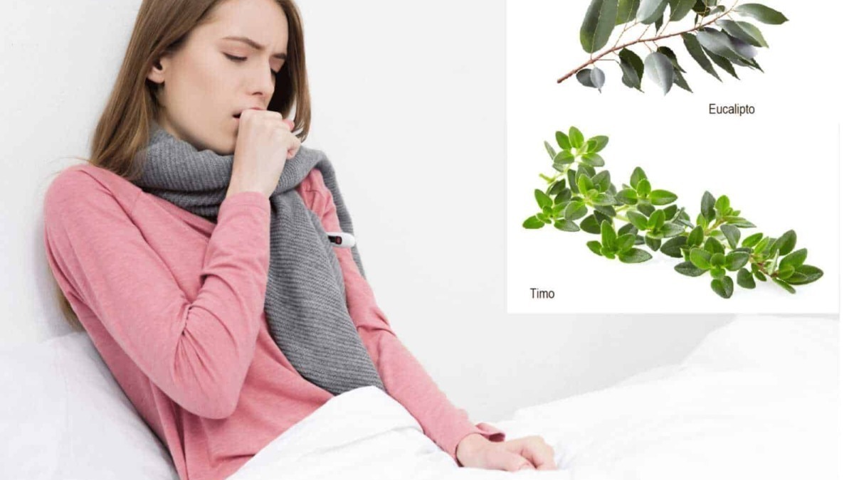 Mal di gola donna con sintomi influenzali che utilizza un termometro, con erbe medicinali come eucalipto e timo per il benessere respiratorio, concetti di rimedi naturali e salute 알.