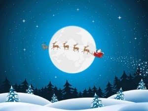 Slitta di Babbo Natale che vola davanti alla luna piena, con un paesaggio innevato e alberi di pino sotto un cielo stellato, in una scena natalizia incantata.