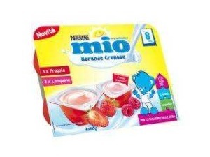 Mio yogurt cremoso con fragole e lamponi, ideale per bambini, fonte di calcio e vitamina D, confezione da 4×60g, per una merenda gustosa e nutriente.