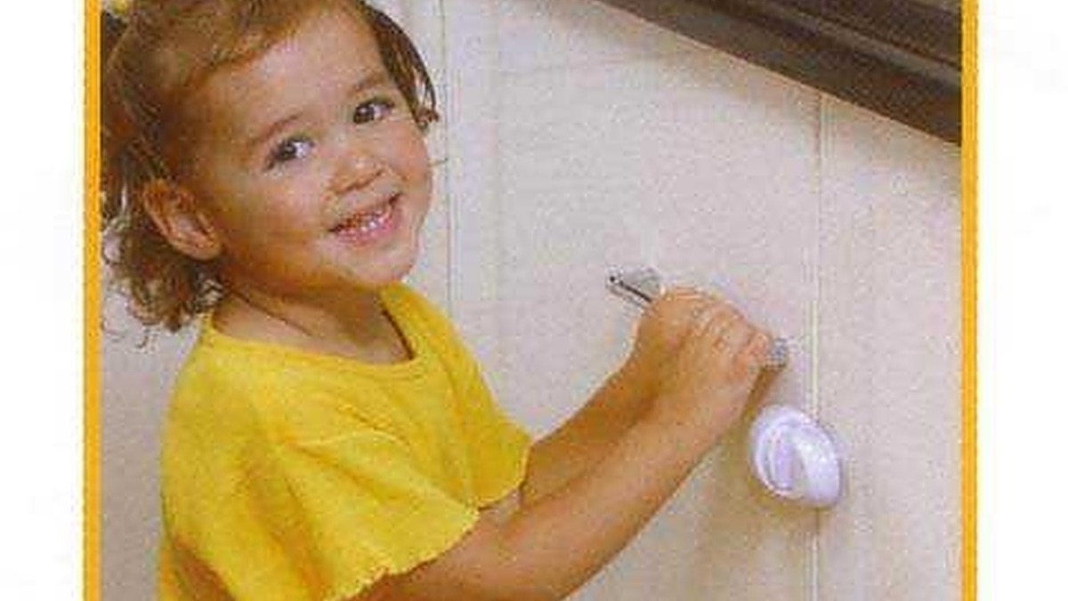 Tassafilo per bambini, sicuro e facile da usare, per proteggere le prese elettriche e prevenire incidenti domestici. Ideale per la sicurezza dei bambini in casa.