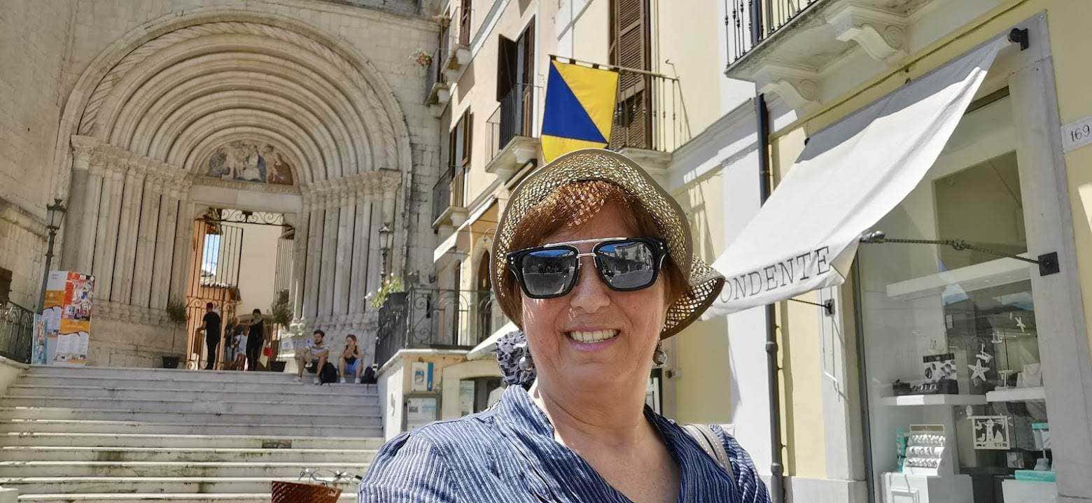 Abruzzo settimana santa a Sulmona tra riti e confetti