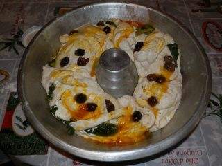 Menu per bimbi: rotolo di pizza con olive